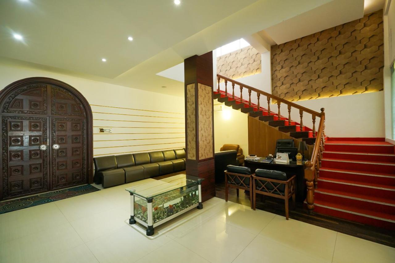 Oyo 1684 Hotel Malabar Inn Kozhikode Zewnętrze zdjęcie